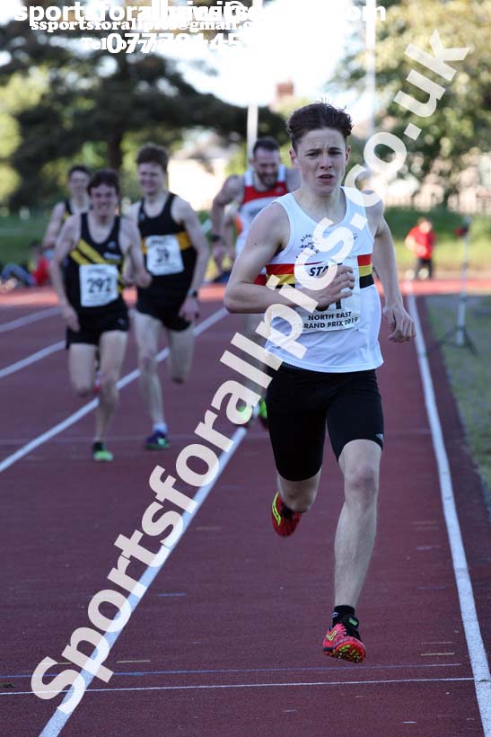 Graded 800 metres, Monkton, Jarrow and Hebburn. Photo:  David T. Hewitson/Sports for All Pics